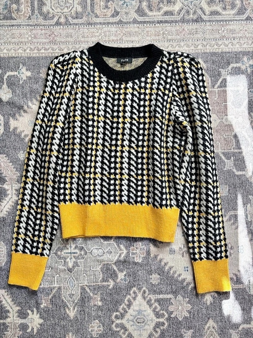 Fate Houndstooth Crew Neck Sweater in Black & Yellow Size Small